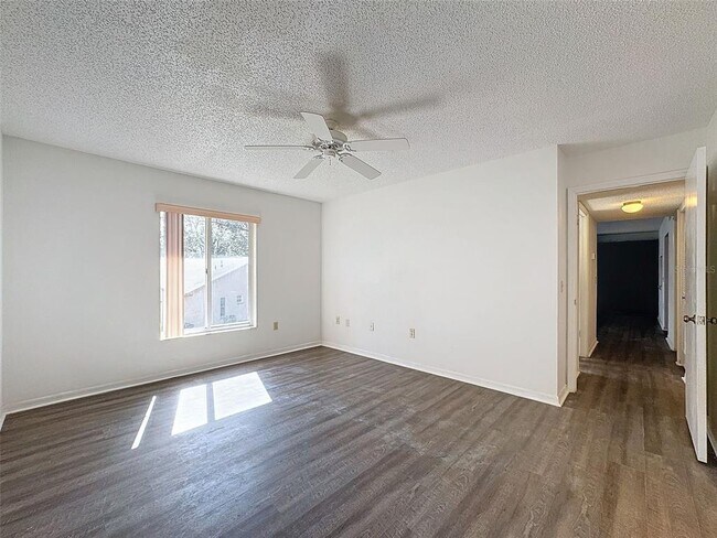 Building Photo - 12218 Fox Chase Dr