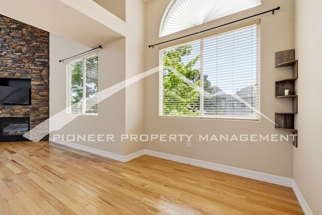 Building Photo - Awesome Townhome in Arvada