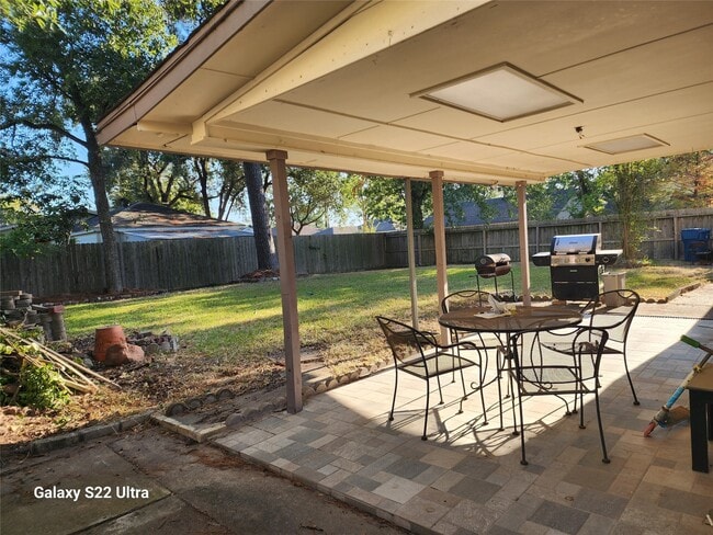 Building Photo - 515 Shady Glade Dr