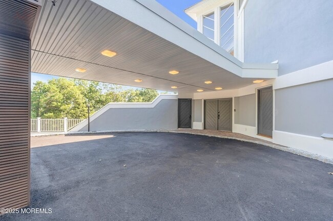 Building Photo - 401 Overlook Dr