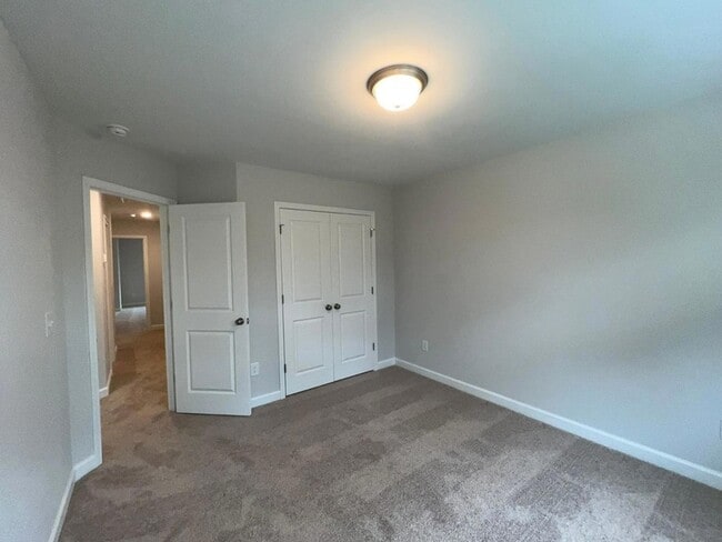 Building Photo - 17 Fairwinds Dr