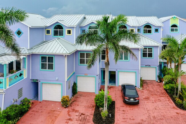 Primary Photo - 3000 Ocean Shore Blvd