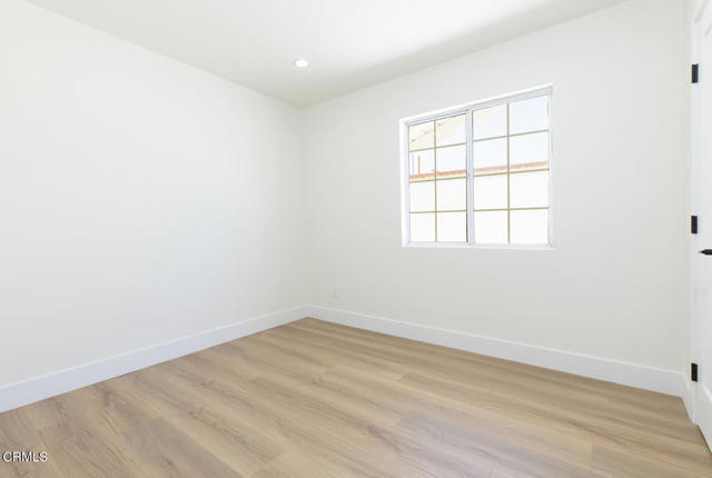 Building Photo - 8536 Tampa Ave