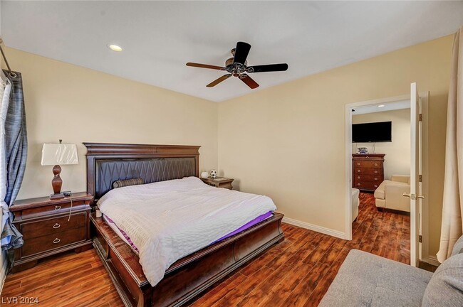 Building Photo - 2708 Langlade Ave