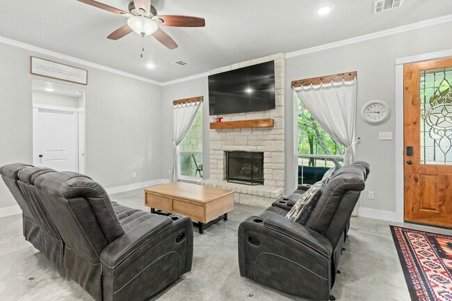 Building Photo - 15765 Salado Dr