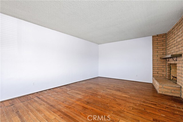 Building Photo - 668 Patricia Dr