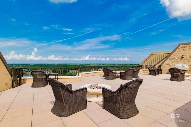 Building Photo - 18269 Colony Dr Dr