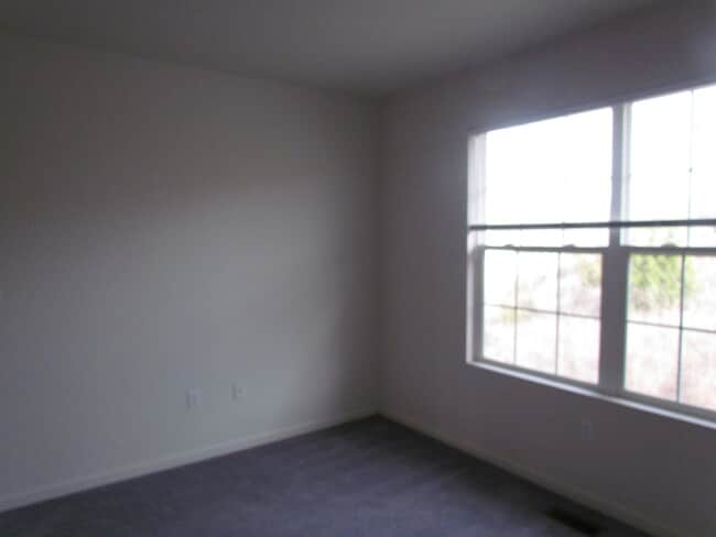 Building Photo - AVAILABLE SEPTEMBER 08,2025!!