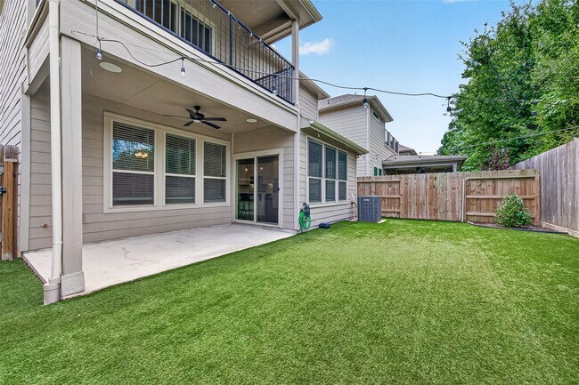 Building Photo - 5134 Aedan Oak St