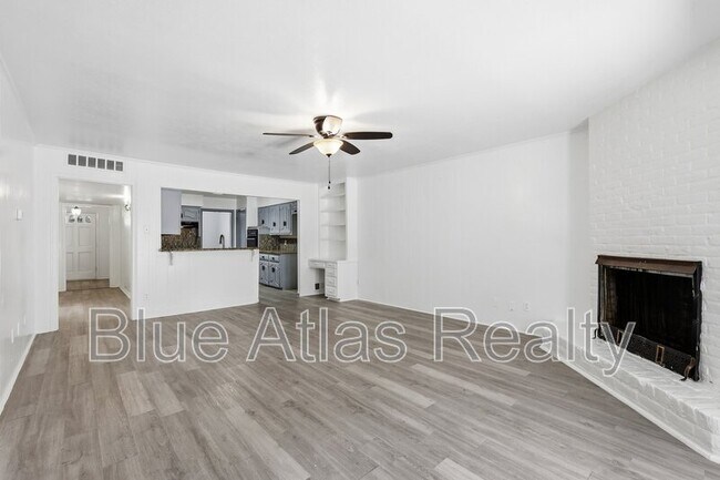 Building Photo - 7747 Dentcrest Dr