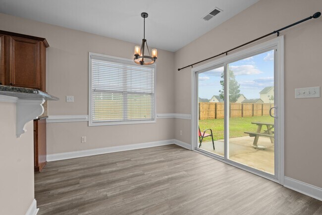Building Photo - 133 Lockwood Dr