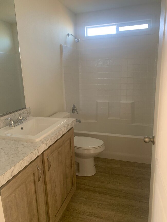 Building Photo - Magalia Home for rent, 3bed 2bath, enclose...