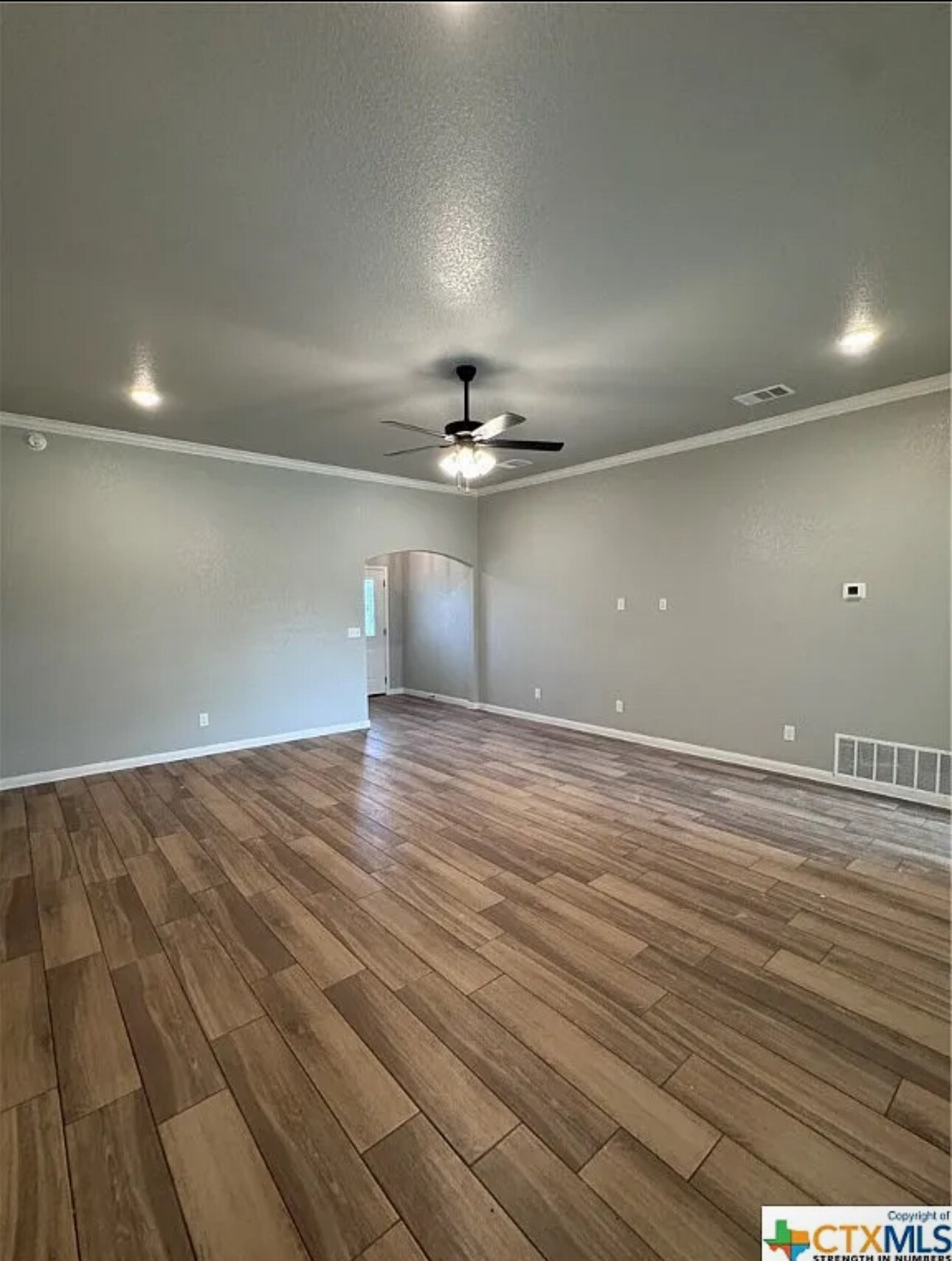 Building Photo - 6100 Aquilla Dr