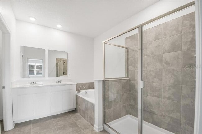 Building Photo - 401 Bogey Dr