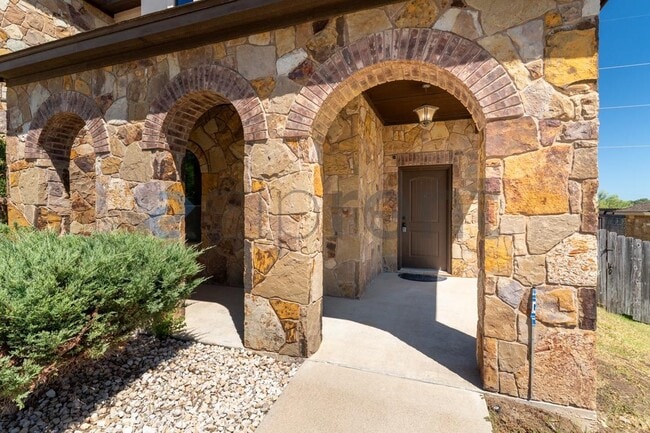 Building Photo - 6405 Siltstone Loop