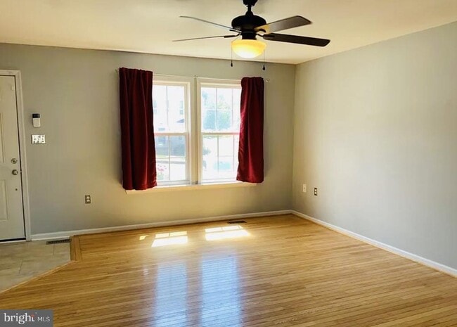 Building Photo - 100 Quince Tree Dr