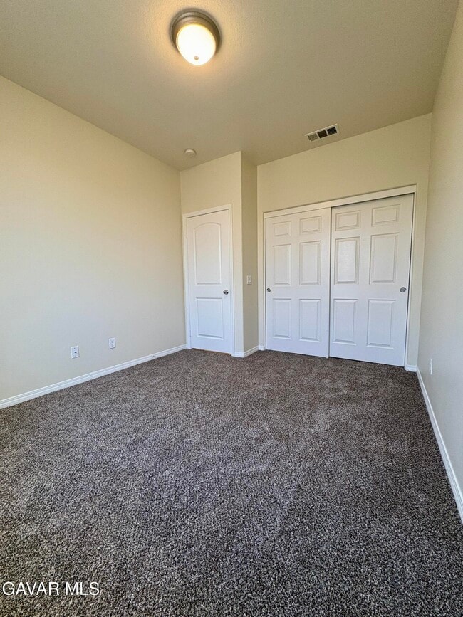 Building Photo - 5730 Paddington Dr