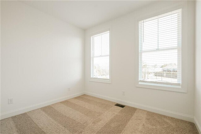 Building Photo - 514 Alice Wy