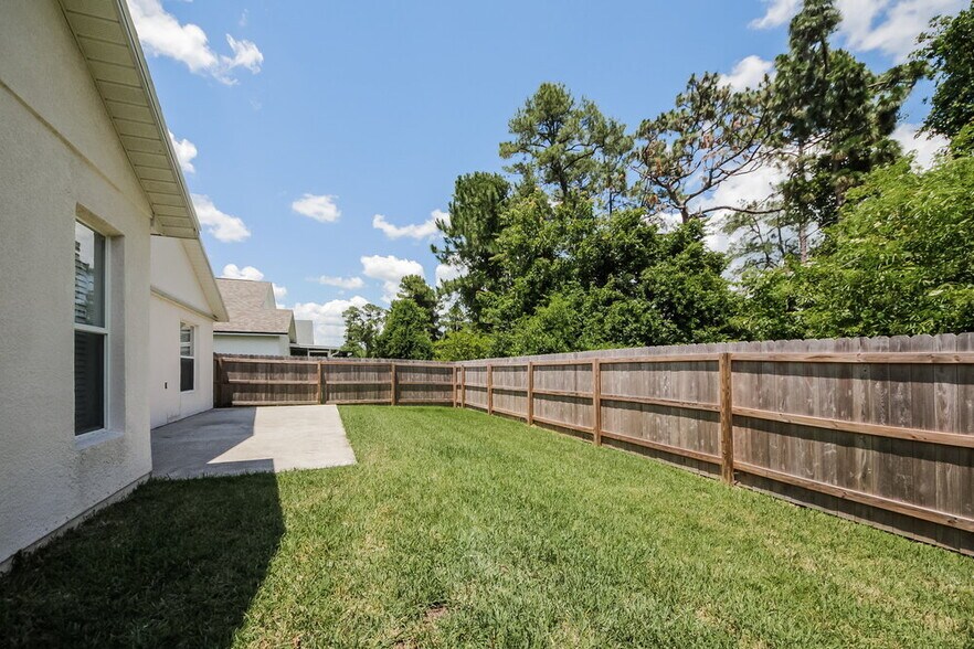 Building Photo - 4017 Coralbrooke Grove