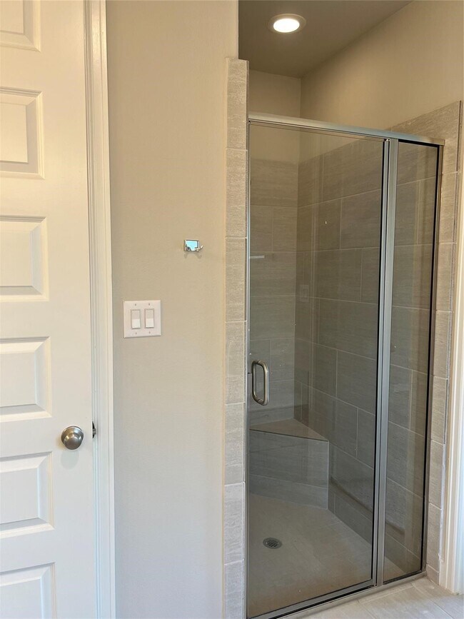 Building Photo - 15830 Bird of Paradise Dr