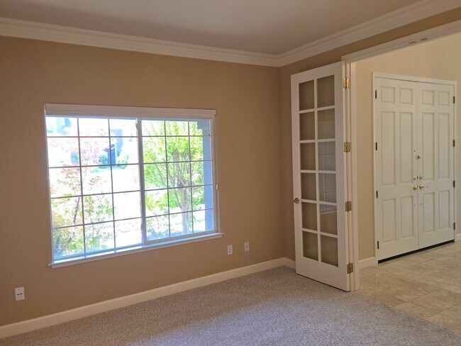 Building Photo - Spacious 5-Bedroom Danville Home with Dramatic High Ceilings & Flexible Living Areas
