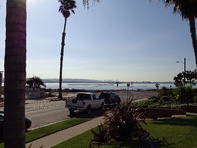 Building Photo - m390 - Lindboe