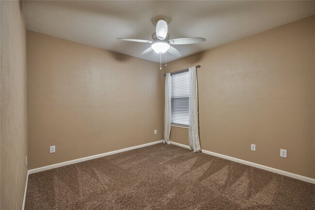 Building Photo - 17250 Lafayette Hollow Ln