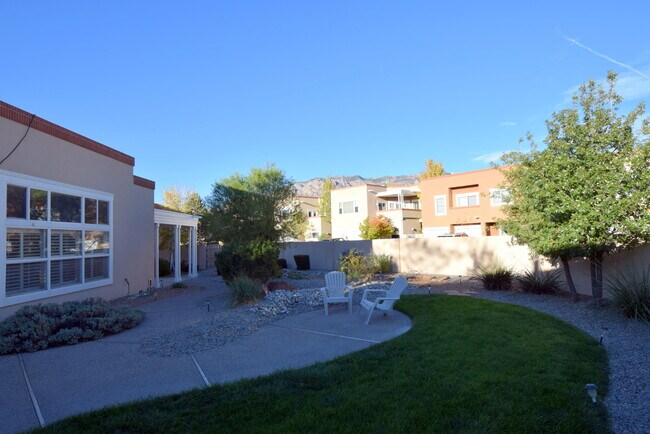 Building Photo - 5809 Vulcan Vista Dr NE