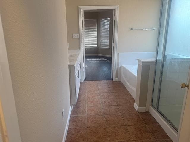 Building Photo - 2844 Cascade Cove Dr