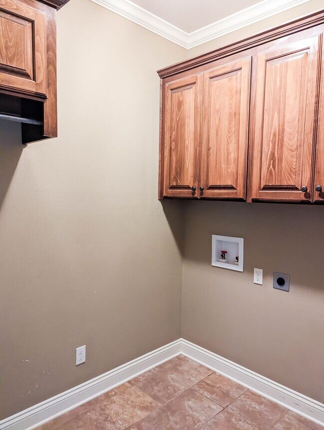 Building Photo - Beautiful 4 bed/3 bath home in South Bossier