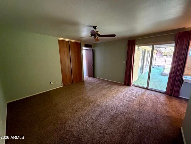 Building Photo - 1536 E Gemini Dr