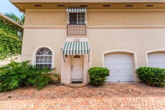 Building Photo - 3229 Virginia St
