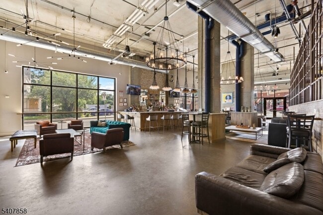 Building Photo - 1 Carriage City Plz