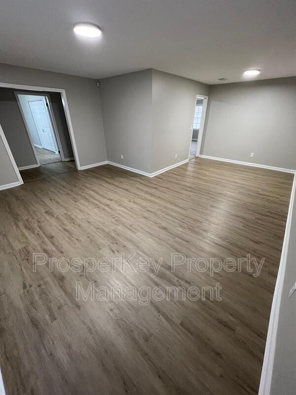 Building Photo - 4454 Lapaloma Dr