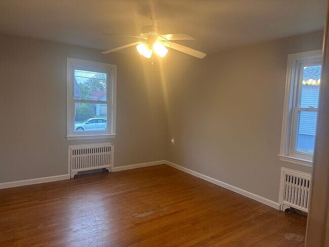 Building Photo - Welcome home