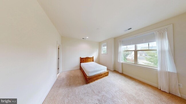 Building Photo - 3041 Moore Ln