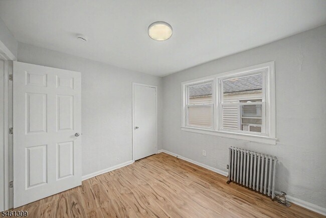 Building Photo - 1019 Rivington St
