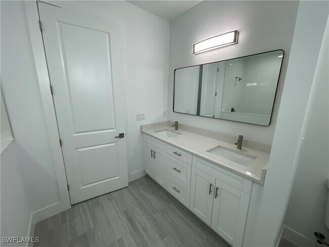 Building Photo - 818 Anaconda Ave S