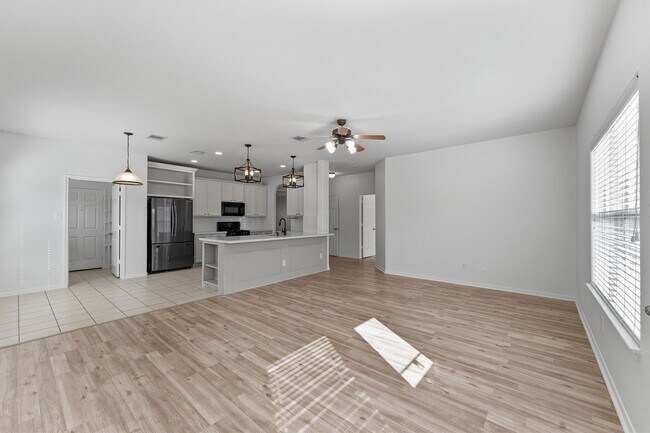 Building Photo - 18211 Fairview Valley Ct