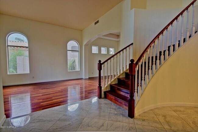 Building Photo - COMING SOON!! 5 bed 3 bath, 3000 + SFT with pool in Carino Estates, Chandler