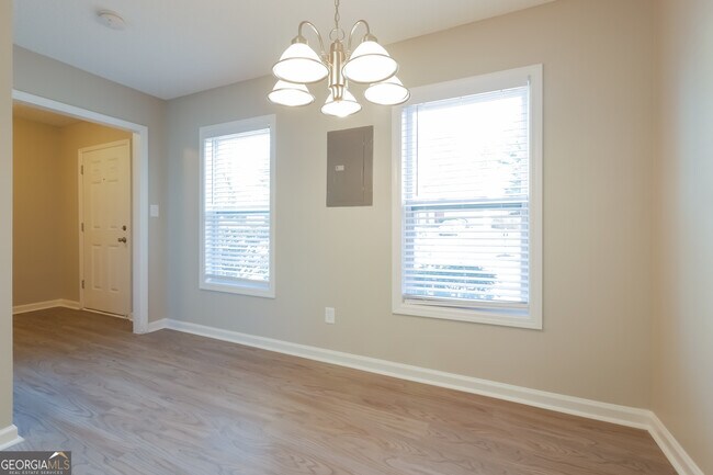 Building Photo - 8071 Creekstone Way