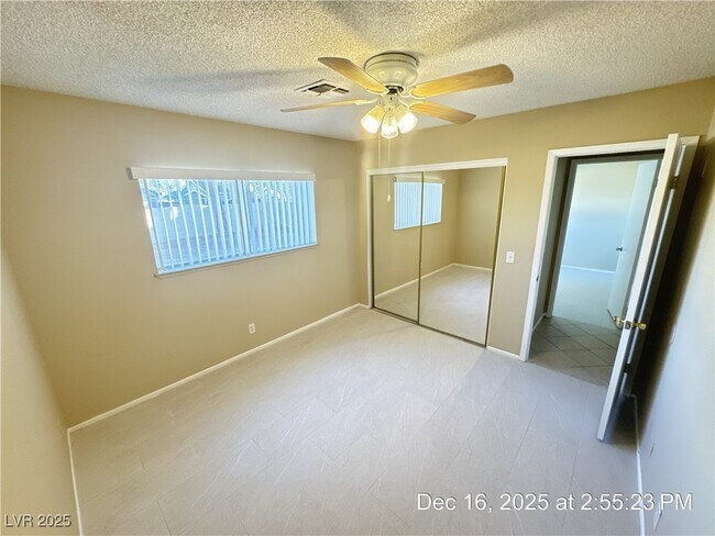 Building Photo - 3674 Duneville St