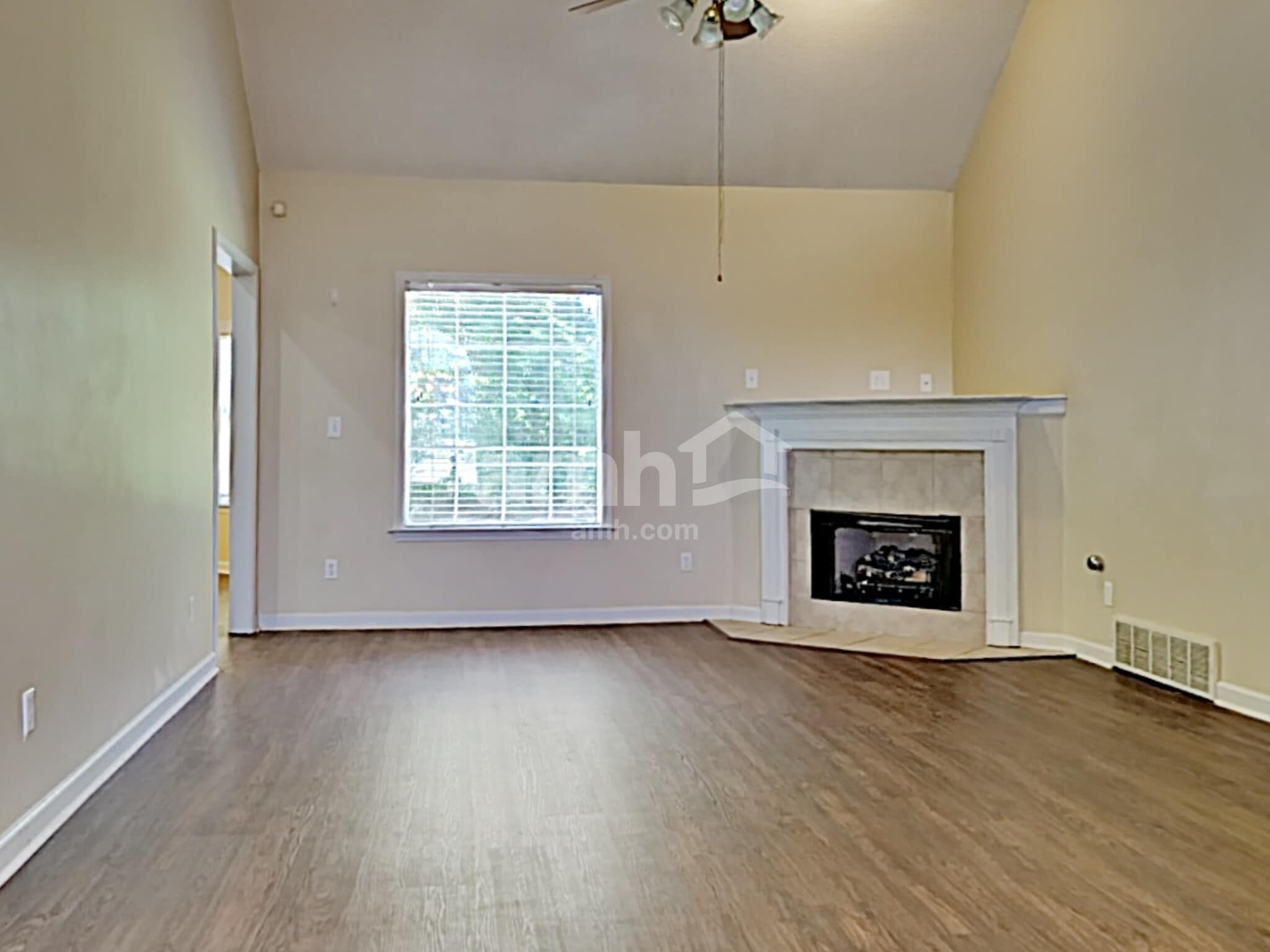 Building Photo - 548 Wesley Woods Dr