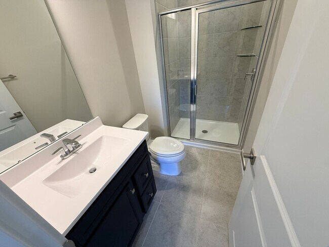 Building Photo - Brand New Townhome in the heart of Charotte