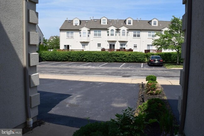 Building Photo - 713 Whitetail Cir