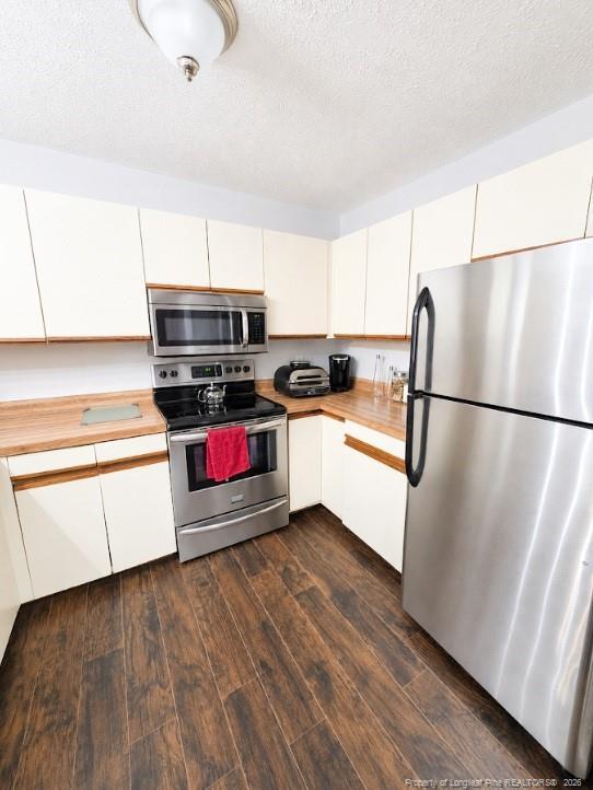 Building Photo - 1207 Huntsman Ct