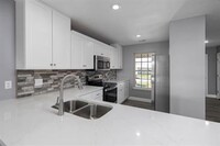 Building Photo - Fabulous Patio Home!