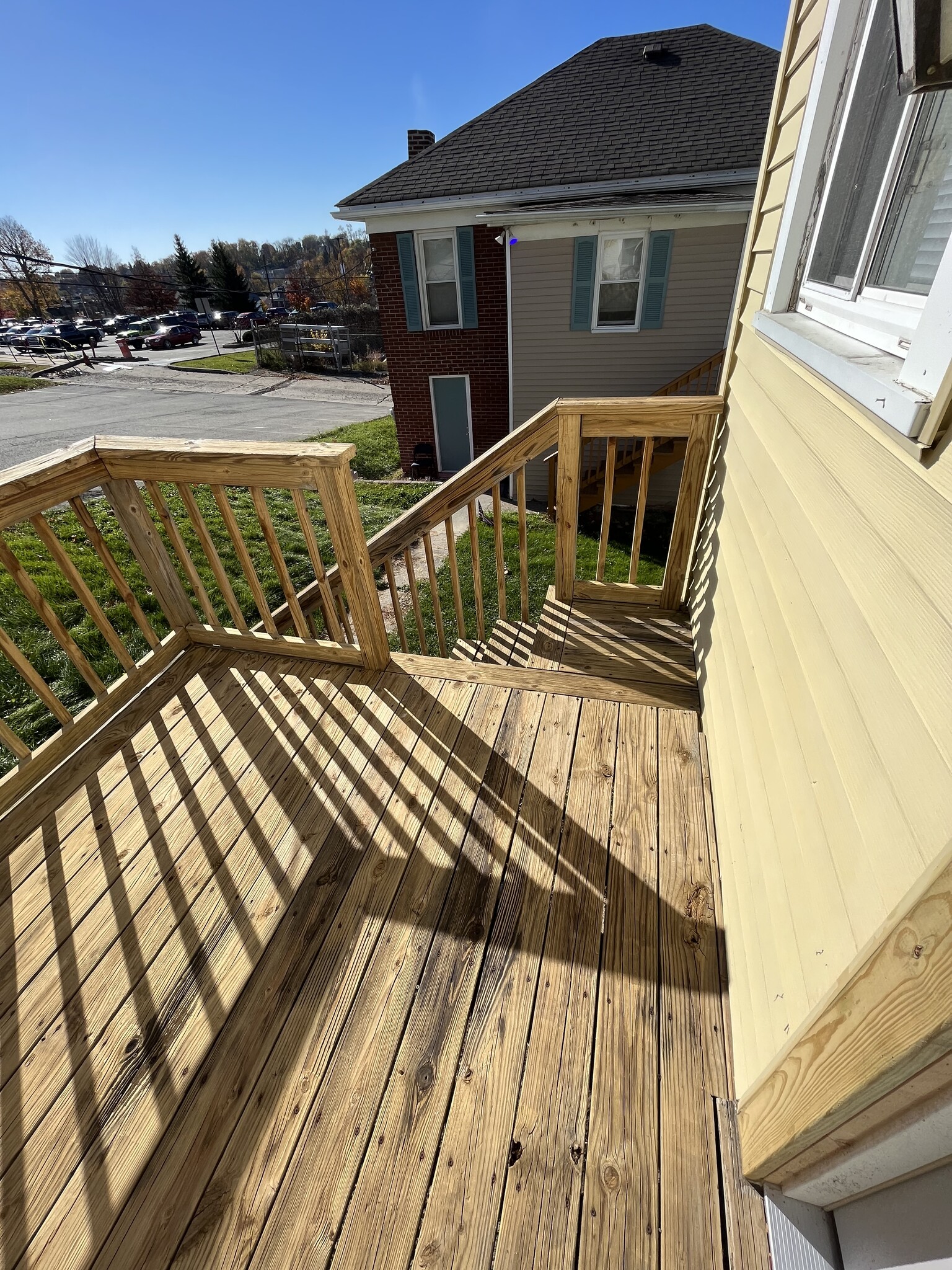 Private rear deck - 48 depot st
