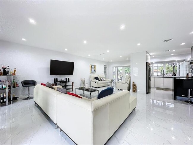 Building Photo - 2171 NW 87th Ave