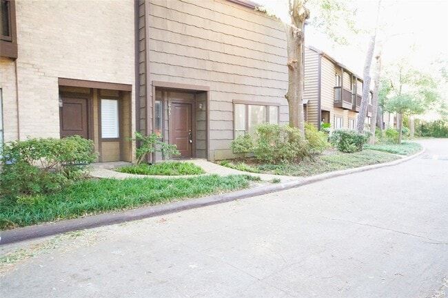 Building Photo - 11711 Memorial Dr